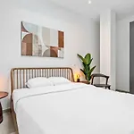 Luxurious 2br With Balcony In Апартаменты Люксембург