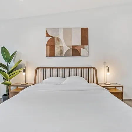 Luxurious 2br With Balcony In Διαμέρισμα Λουξεμβούργο