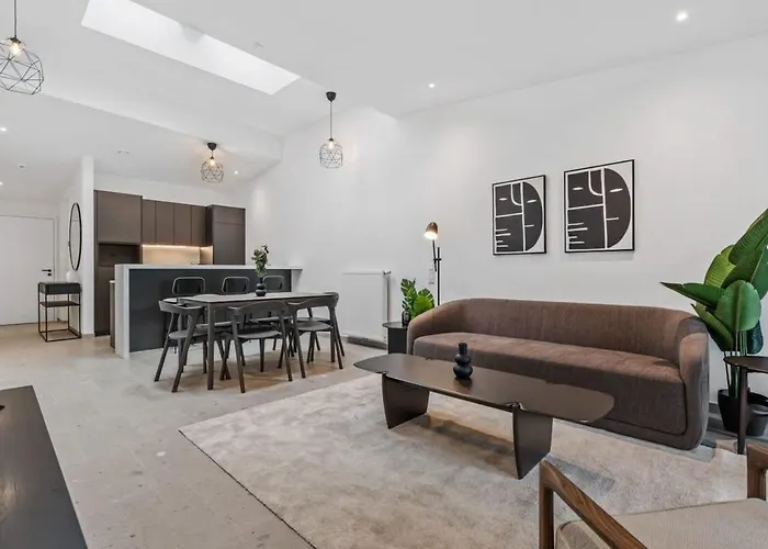 Διαμέρισμα Luxurious 2br With Balcony In Λουξεμβούργο